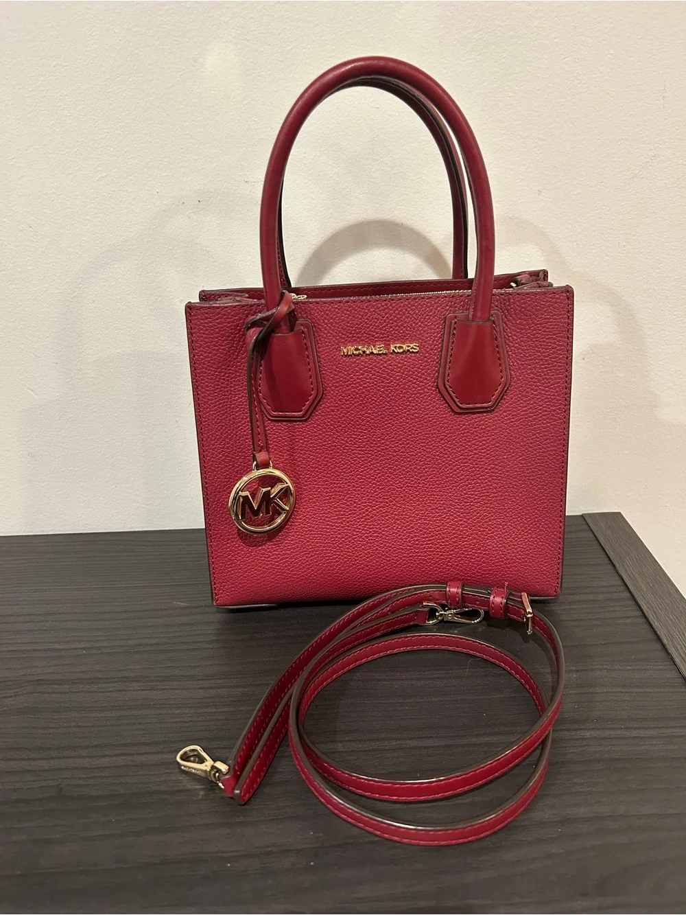 Michael Kors Mercer Medium Pebbled Leather Crossbody Bag EUC